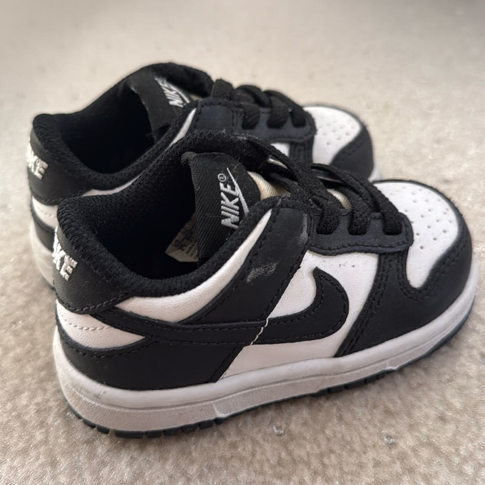 USED Toddler Nike Dunk (Panda)